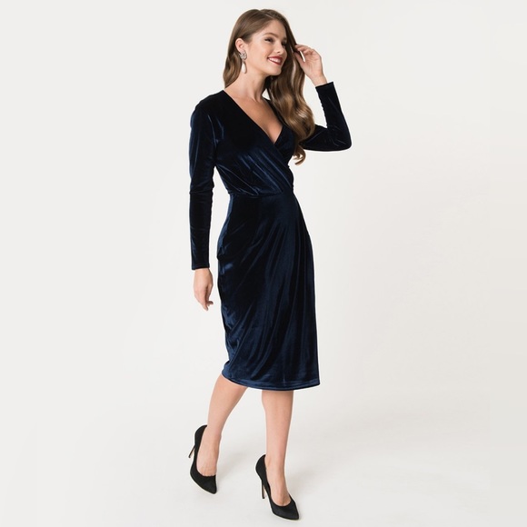 Unique Vintage Velvet Long Sleeve Dress - Picture 2 of 8